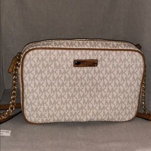 Michael Kors Crossbody